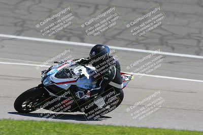 media/Apr-23-2022-Fastrack Riders (Sat) [[cb2d6ae73d]]/LEVEL 3/1115AM TURN 3 AND 4/